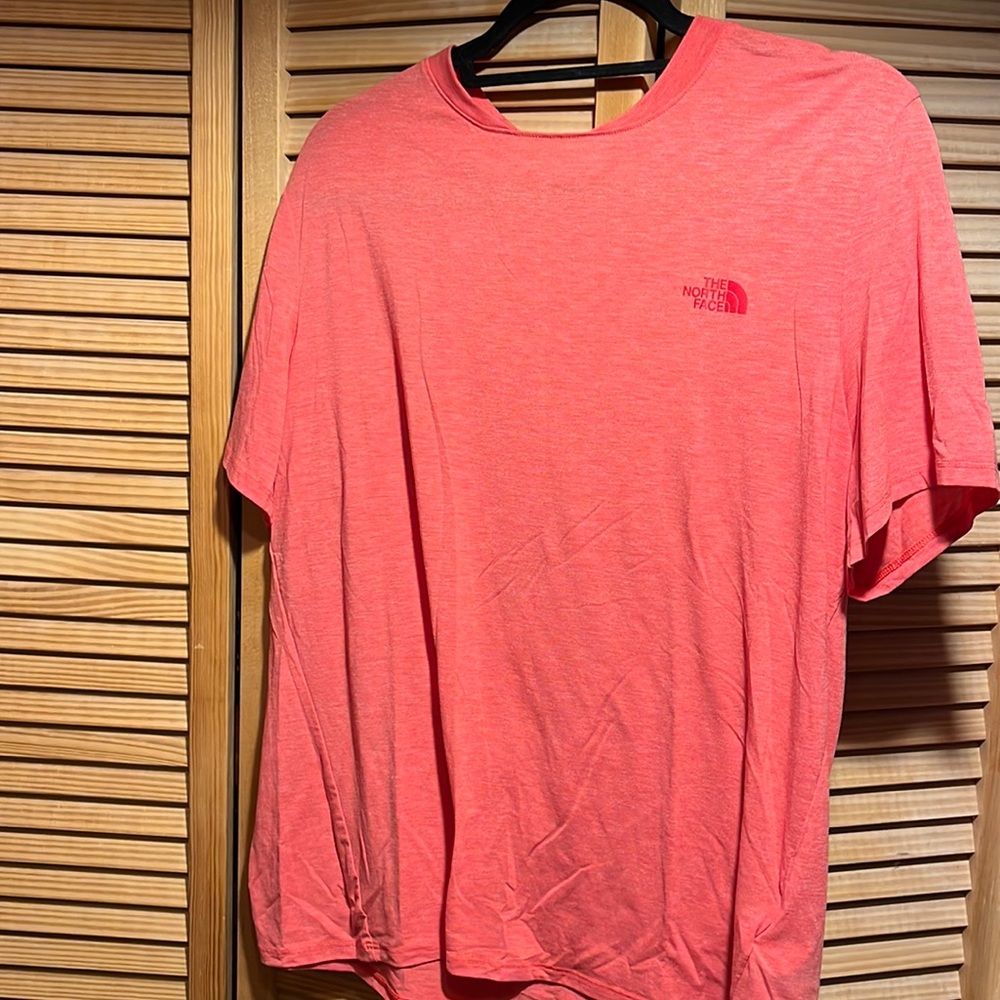Women’s north face shirt